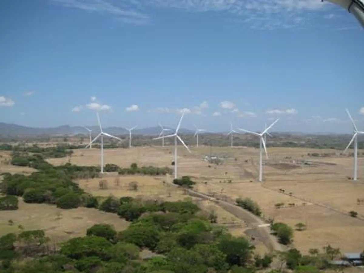 PCS Windkraftumrichter sichern die Netzverträglichkeit im 135 MW Suzlon Cookhouse Windpark