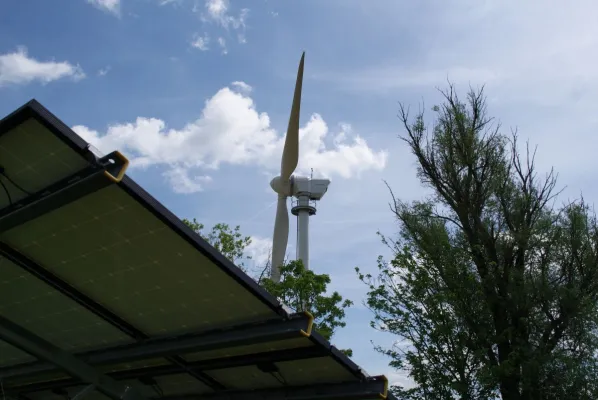 Bild: Digitalisierung für die Energiewende: E.DIS prüft Anlagen für erneuerbare Energien am Stromnetz automatisch