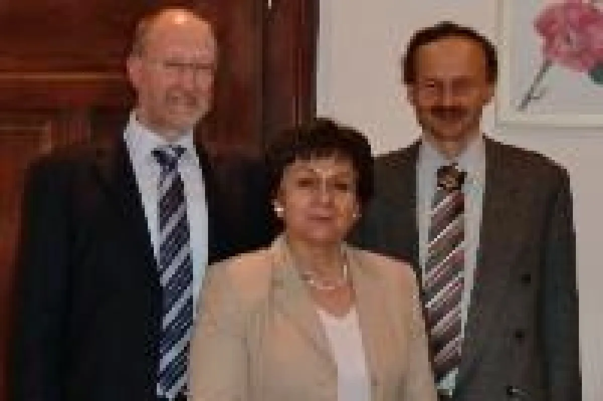 von linkst nach rechts: Präsident Herbert Gonder, Ex-VP Programs Dr. Gisela Bolbrügge, VP Programs Uwe Koblitz