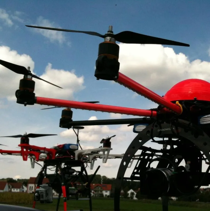 Oktokopter und Hexakopter mit Profi-Flightcontroll
