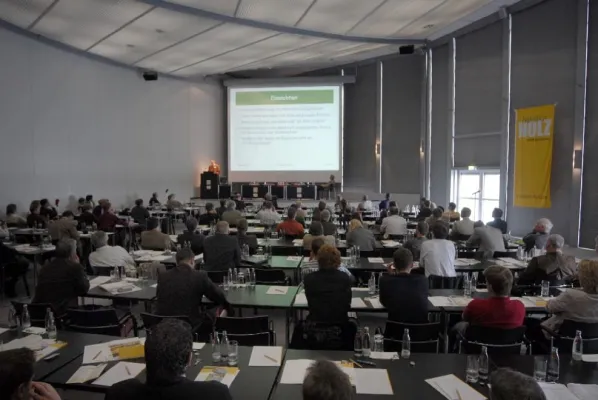 Bild: Im Fokus: Wege der Holzmobilisierung