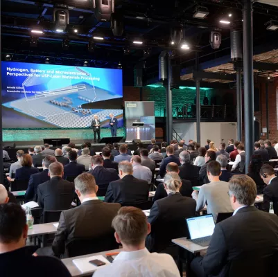 Bild: 8. UKP-Workshop: High-Power-Laser und neue Technologien zur Materialbearbeitung