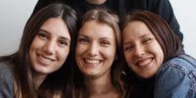 Bild: Weibliche Stellenanzeigen gegen Diskriminierung von Frauen in der Arbeitswelt