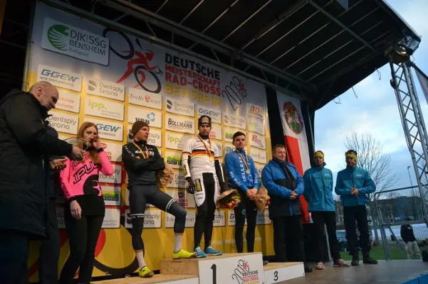 Sascha Weber wird Dritter beim Cyclo Cross in Eschenbach Bild: Sascha Weber wird Dritter beim Cyclo Cross in Eschenbach