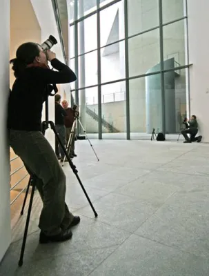 Bild: "Wie durch eine Gießkanne fließt das Licht in die Räume“ Das Kunstmuseum Bonn – Fotoworkshop