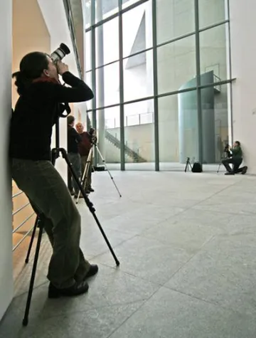 Bild: "Wie durch eine Gießkanne fließt das Licht in die Räume“ Das Kunstmuseum Bonn – Fotoworkshop
