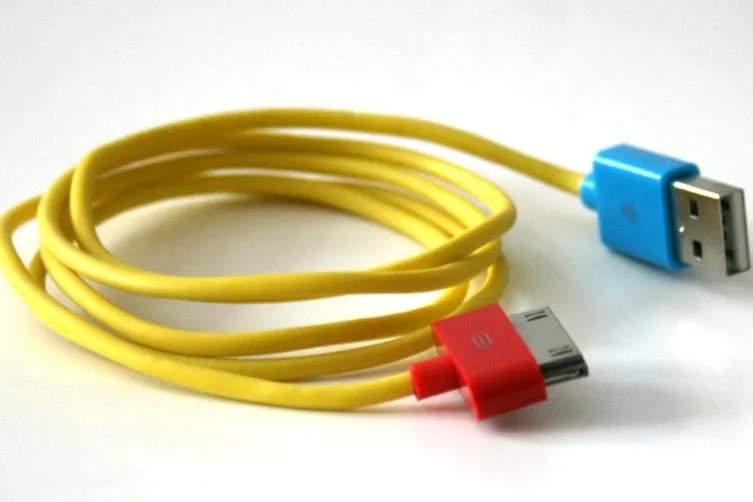 Bild: Funky USB Kabel bringen Farbe für iPhone und Co.