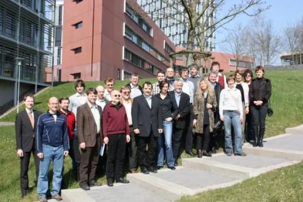 Bild: Lehrer lernen Nano - Erste Weiterbildungsveranstaltung „Nanotechnologie als Thema im Seminarfach“