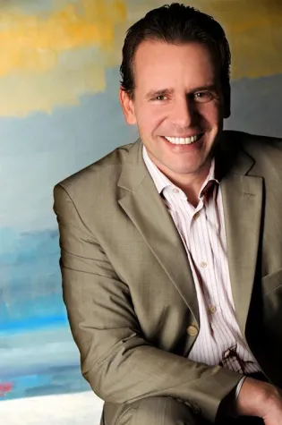 Bild: Robert Manhart verstärkt die Geschäftsführung der komdat.com GmbH