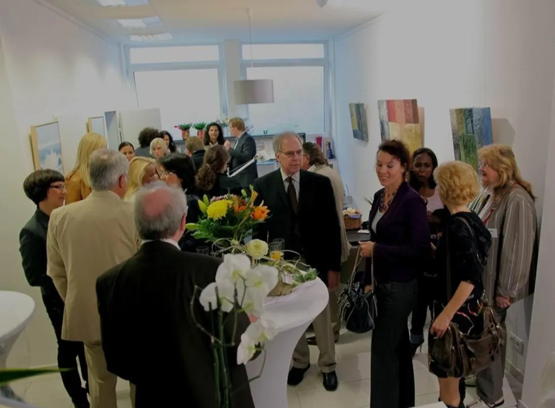 Eröffnungsfeier von Porta Mondial Düsseldorf mit begleitender Kunstausstellung