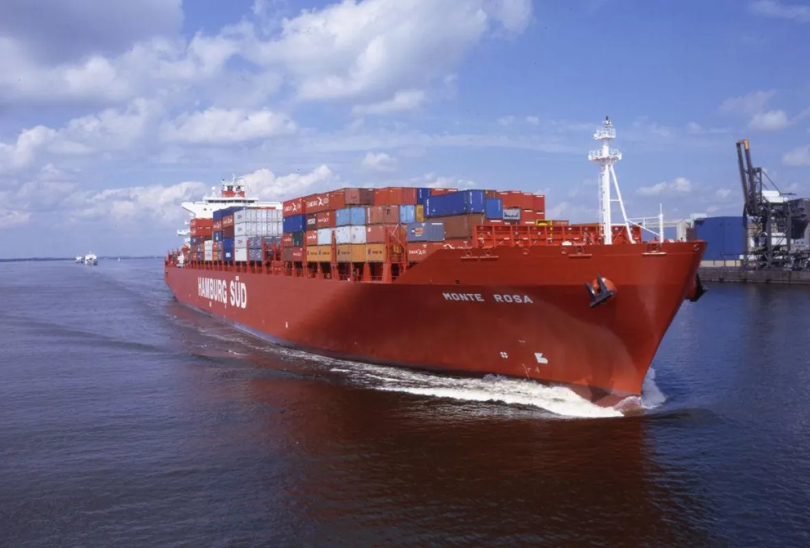 auf der Elbe