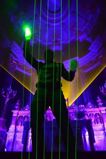 Bild: RALPH LIGHT: HYMN OF THE LIGHT & BILDER EINER AUSSTELLUNG