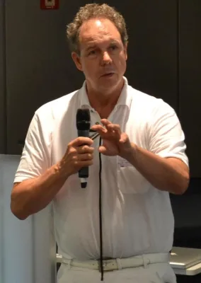 Führung in Kliniken: Management oder Heilkunst? 'Mannheimer Führungstag' an der BG-Unfallklinik Ludwigshafen Bild: Führung in Kliniken: Management oder Heilkunst? 'Mannheimer Führungstag' an der BG-Unfallklinik Ludwigshafen