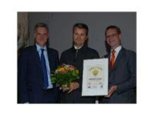 Bild: Niederberger Gruppe für besonderes soziales Engagement gewürdigt