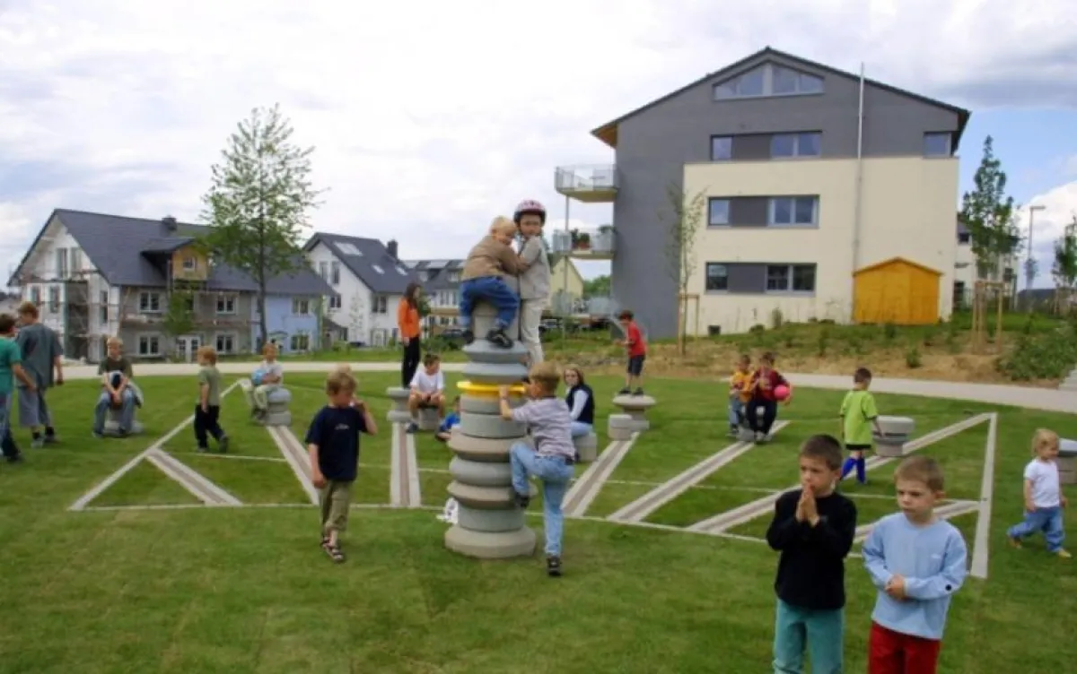 Wenn Kinder spielen, geht es oft etwas lauter zu. (Foto: VdW Bayern)