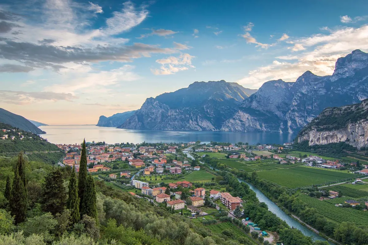 Blick auf den nördlichen Gardasee (© Shutterstock)