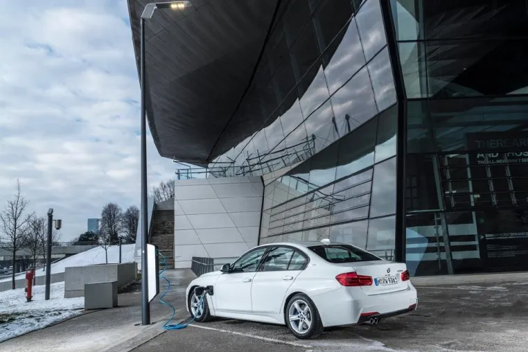 Die Allianz Versicherungs-AG wird neues Partnerunternehmen von eluminocity. Bild: Die Allianz Versicherungs-AG wird neues Partnerunternehmen von eluminocity.