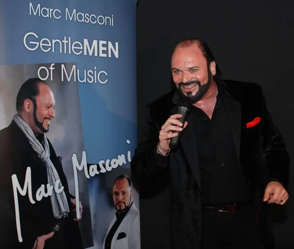 Bild: Marc Masconi mit neuem Contact & Booking