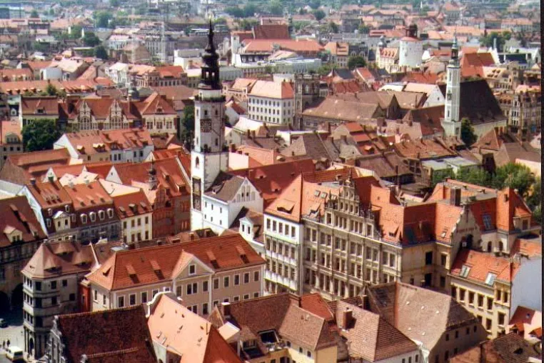 Endspurt bei Wettbewerb der Telekom: T-City-Express erreicht Görlitz Bild: Endspurt bei Wettbewerb der Telekom: T-City-Express erreicht Görlitz