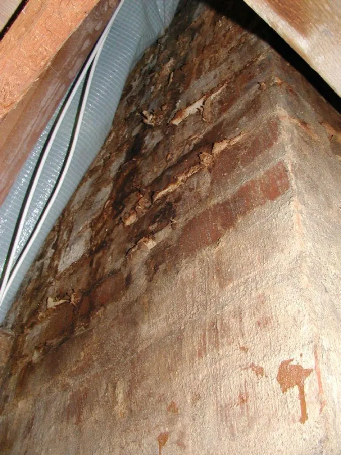 Feuchteschäden im Bereich des Daches