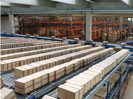 Bild: Corona-Ausbruch in deutschem Amazon-Zentrum