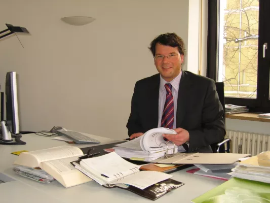 Bild: Interview mit Dr. Wulf Hambach, Rechtsanwalt, spezialisierte auf Medien- und Glücksspielrecht