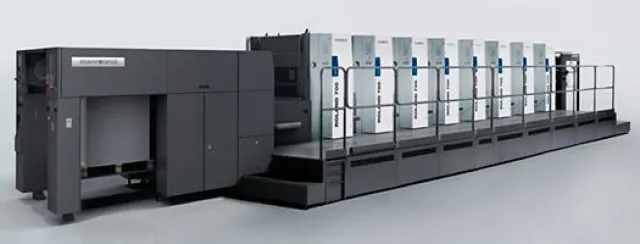Bild: PRIMUS-Onlinedruck ordert MANroland 8farben-Druckmaschine