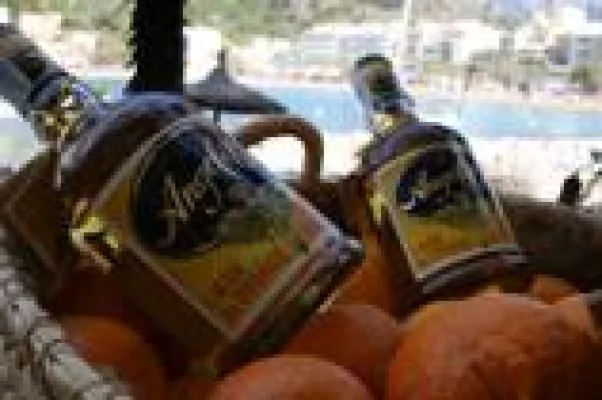 Bild: Traditionsrezept neu aufgelebt - Angel d’Or als Grundlage für eine fruchtig, frische Maibowle