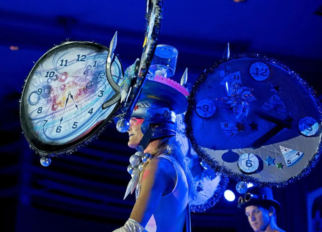 Headdress Ball (c) Rob O'Neal Florida Keys News Bureau
