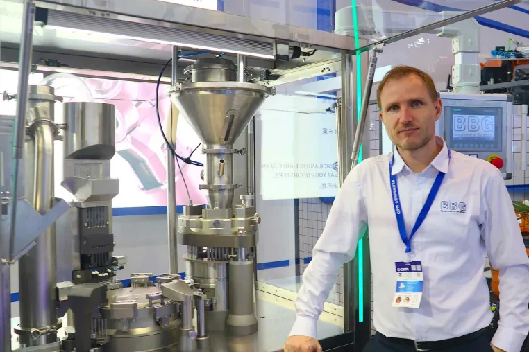 Bild: Pharma-Einsteiger BBG stellt kompakte, vollautomatische Stand-alone-Kapselfüllmaschine „Mercury 800“  vor