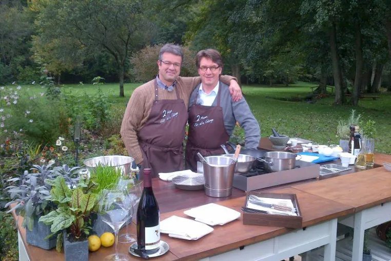 Bild: 2 Mann für alle Gänge - Die dritte Staffel mit Sternekoch Harald Rüssel und Manuel Andrack ab 27. Oktober