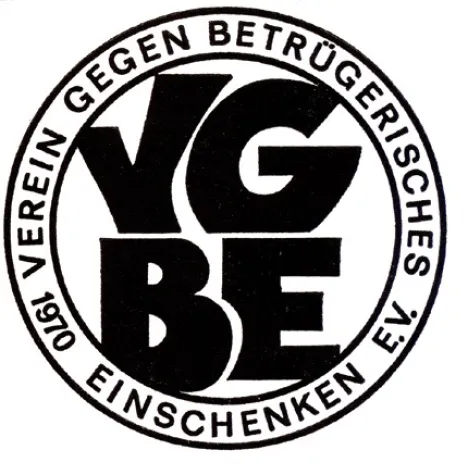 Bild: Nockherberg derbleckt Starkbier-Besucher. Kontrollergebnis: 100% schlecht eingeschenkt