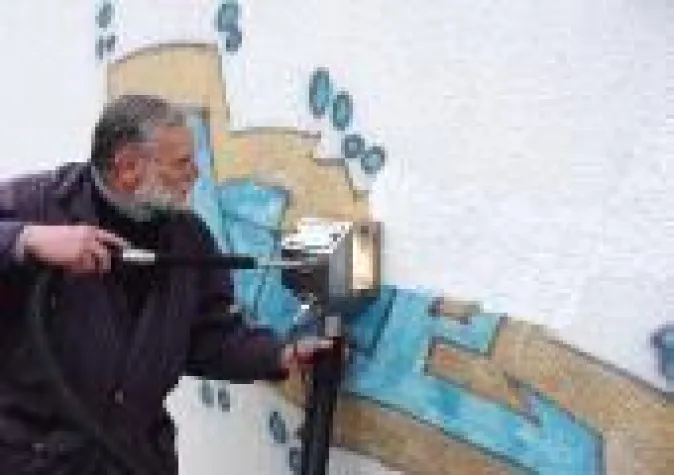 Bild: Neueste mobile Technologie in der Kleinflächen Graffitientfernung