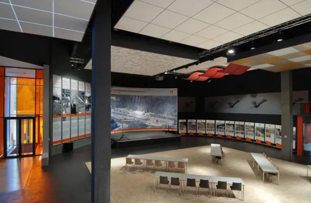 Bild: Vom klobigen Klotz zum eleganten Zentrum für noch mehr Gäste aus aller Welt