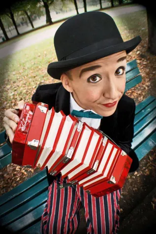 Der 196. Blaue Montag – Die ganze Stadt in einer Show! Bild: Der 196. Blaue Montag – Die ganze Stadt in einer Show!