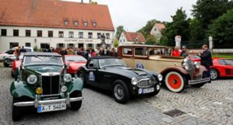 Bild: Oldtimer Ausfahrt des AOC Das Beste für sich ist das Gute für Andere
