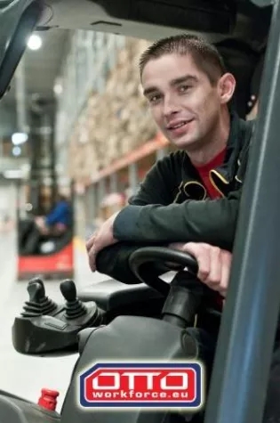 Bild: OTTO Work Force Mitarbeiter gewinnt den niederländischen Gabelstapler Cup