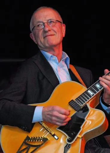 Bild: Das neue Gerke-Jazz-Jahr 2015: Im Café Sperrmüll machen Herr Rössler und Ali Claudi gerne Musik