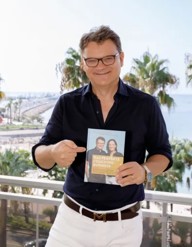 Die wichtigsten Lektionen von Christian Mugrauer aus 'Das perfekte Coaching-Business' Bild: Die wichtigsten Lektionen von Christian Mugrauer aus 'Das perfekte Coaching-Business'