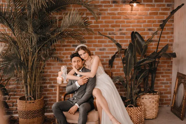 Bild: Romantische Hochzeiten erleben einen Aufschwung: Heiraten im Trend, jedoch rückläufige Zahlen in 2023