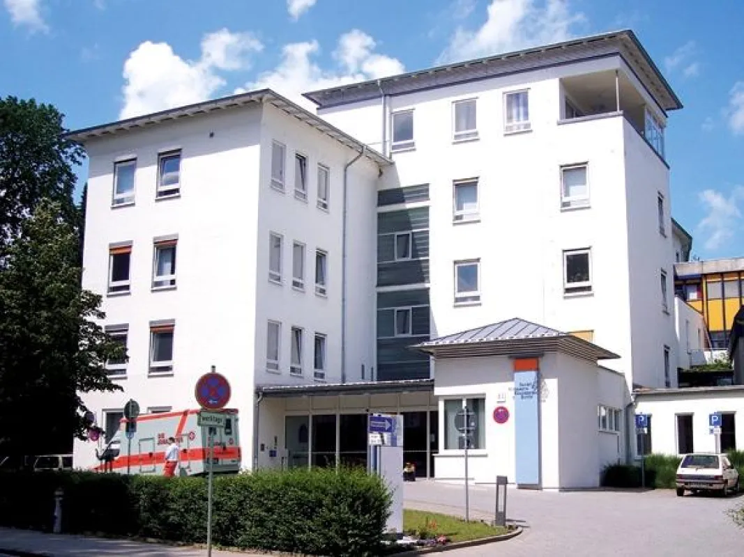 Haupteingang des Sankt Elisabeth Krankenhaus Eutin