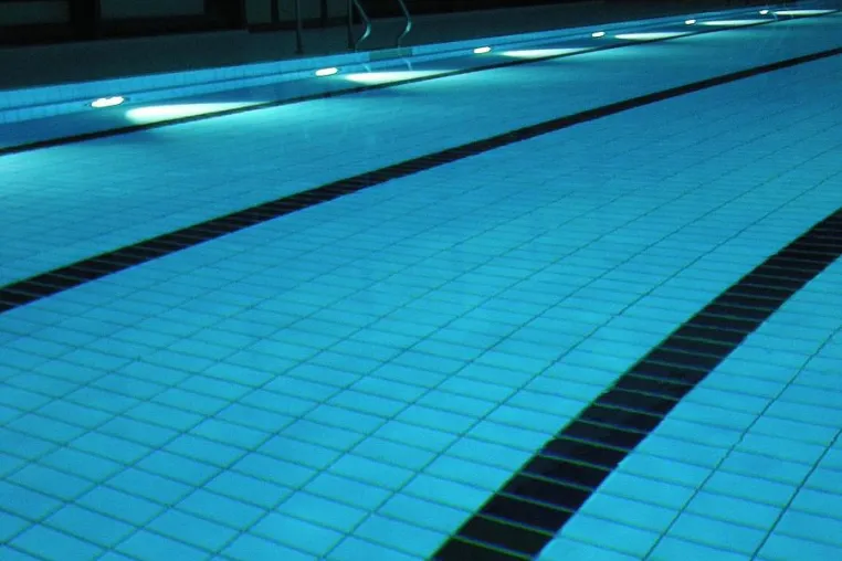 Bild: Energieeffizienz in Schwimmbädern