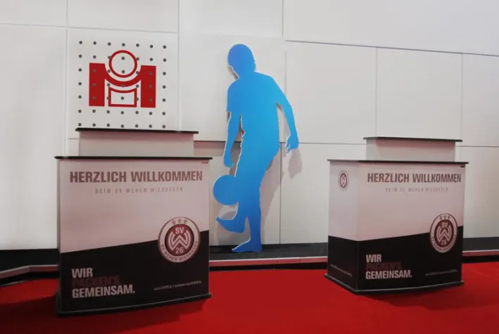 Bild: Sportliche Partnerschaft mit dem SV Wehen Wiesbaden verlängert