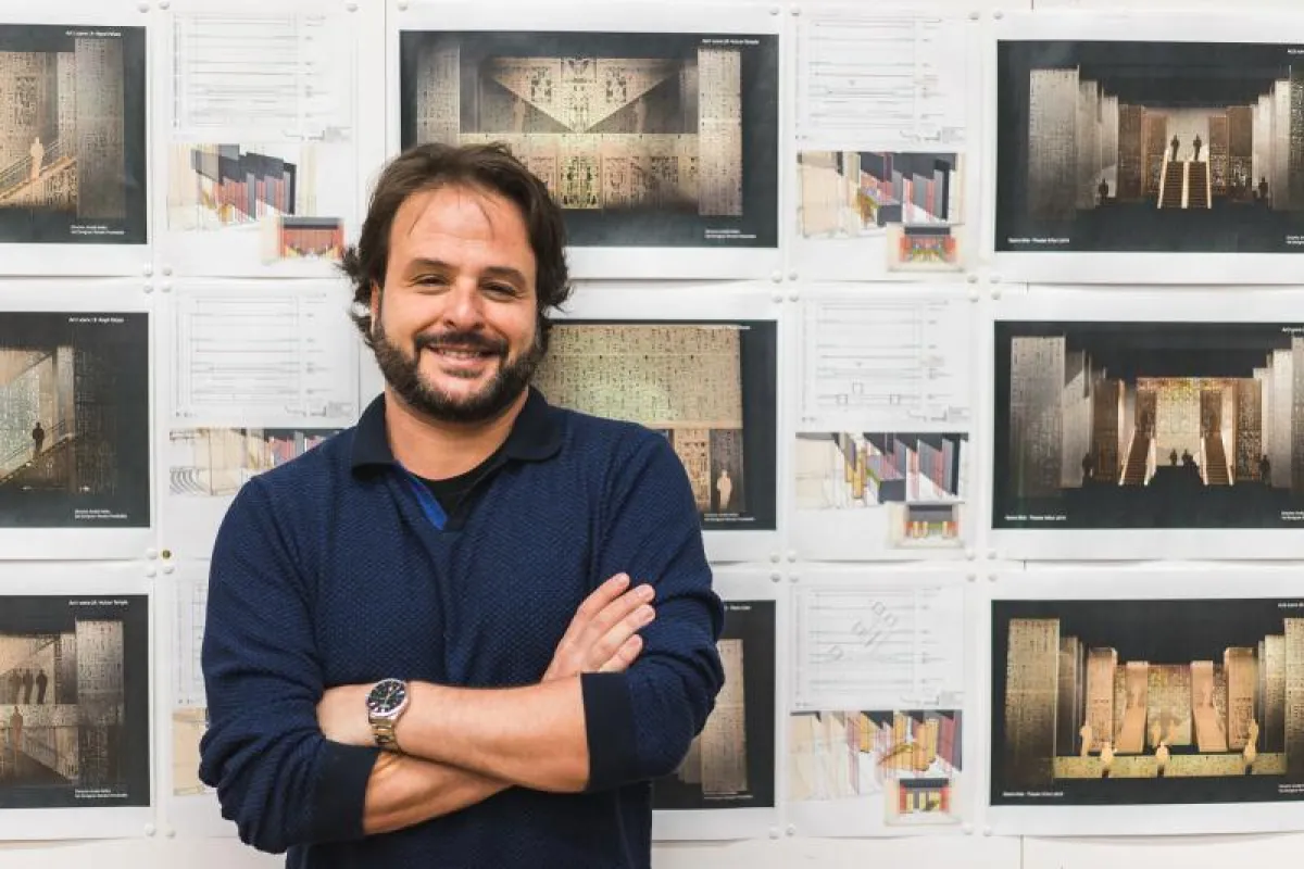 Regisseur André Heller-Lopes beim Probenstart für Aida am Theater Erfurt
© Theater Erfurt