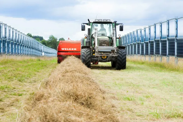 Start des Crowdinvestments für Agri-Solarpark „Camino Adorf“ Bild: Start des Crowdinvestments für Agri-Solarpark „Camino Adorf“