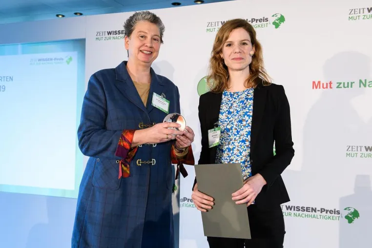 innatura gewinnt ZEIT WISSEN-Preis Mut zur Nachhaltigkeit 2019 Bild: innatura gewinnt ZEIT WISSEN-Preis Mut zur Nachhaltigkeit 2019