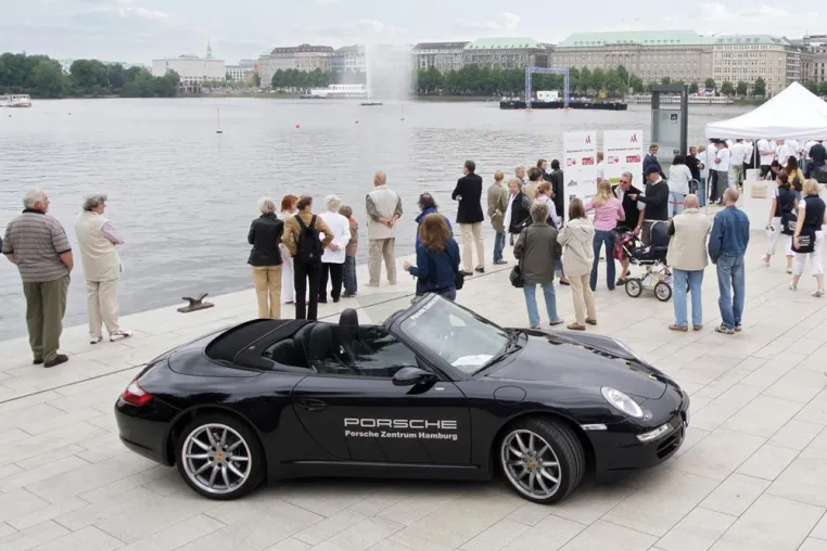 Bild: Faszinierende Porsche-Parade 2009 in Hamburg