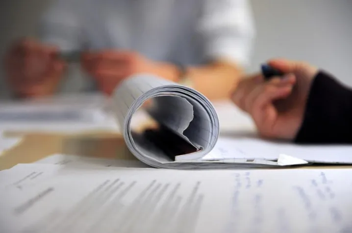 Bild: Wer wird zuerst genannt und warum?