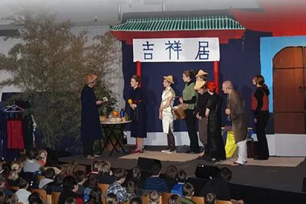 Bild: Jungschartag auf den Spuren von Hudson Taylor - Kinder haben viel Spaß bei Theater, Musik und Spielstraße