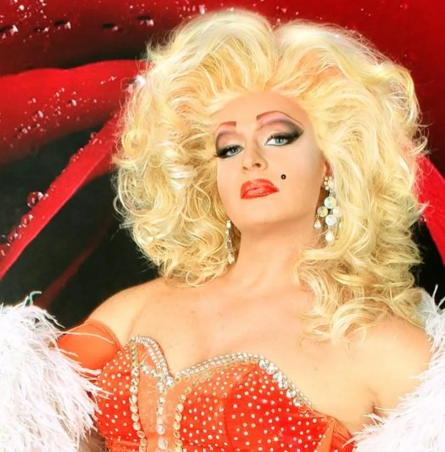 Miss Chantal ist her(r)lich gefährlich für Ihre Lachmuskeln!